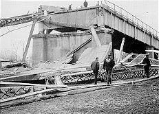 Silver Bridge — Point Pleasant, WV — Kanawha River